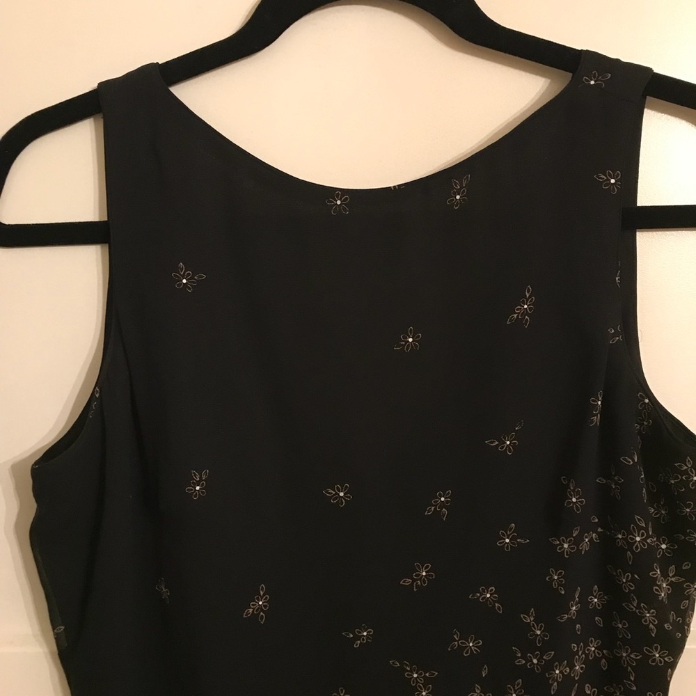 Dress - Picture 5 of 6
